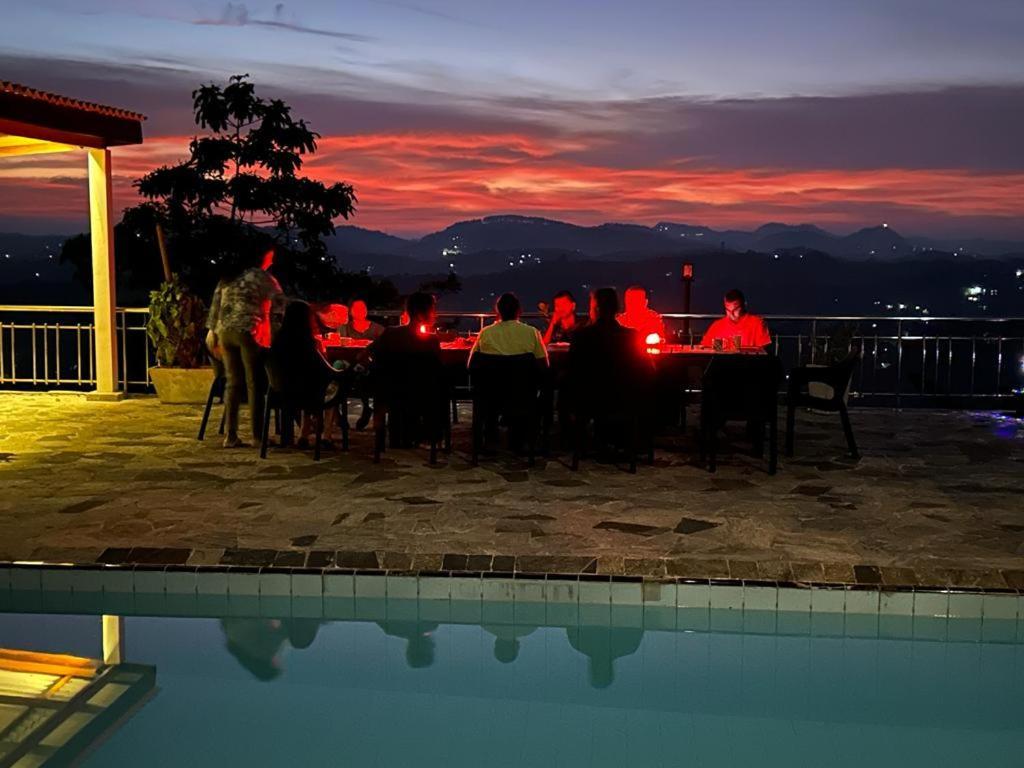 Lotus Villa Kandy 佩勒代尼耶 外观 照片