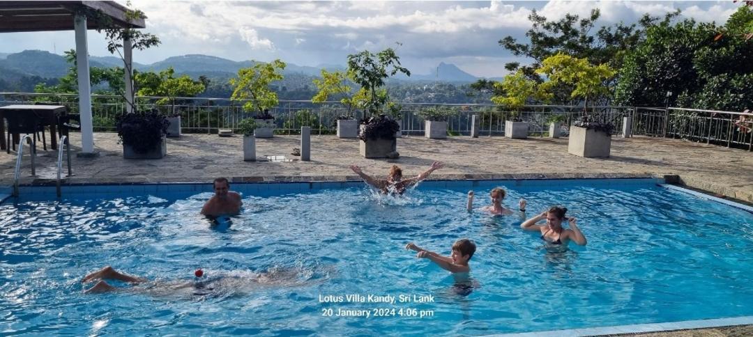 Lotus Villa Kandy 佩勒代尼耶 外观 照片