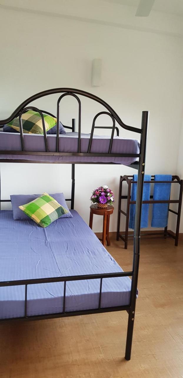Lotus Villa Kandy 佩勒代尼耶 外观 照片