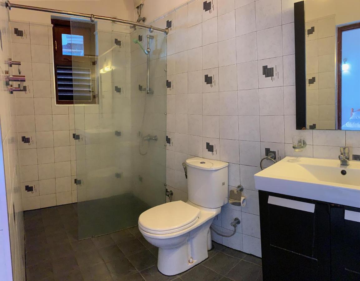 Lotus Villa Kandy 佩勒代尼耶 外观 照片