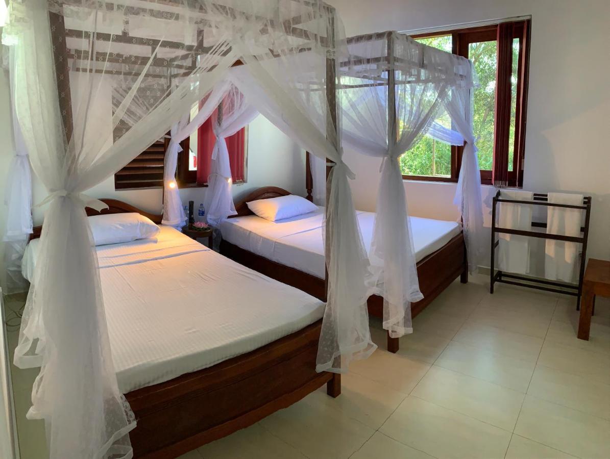 Lotus Villa Kandy 佩勒代尼耶 外观 照片