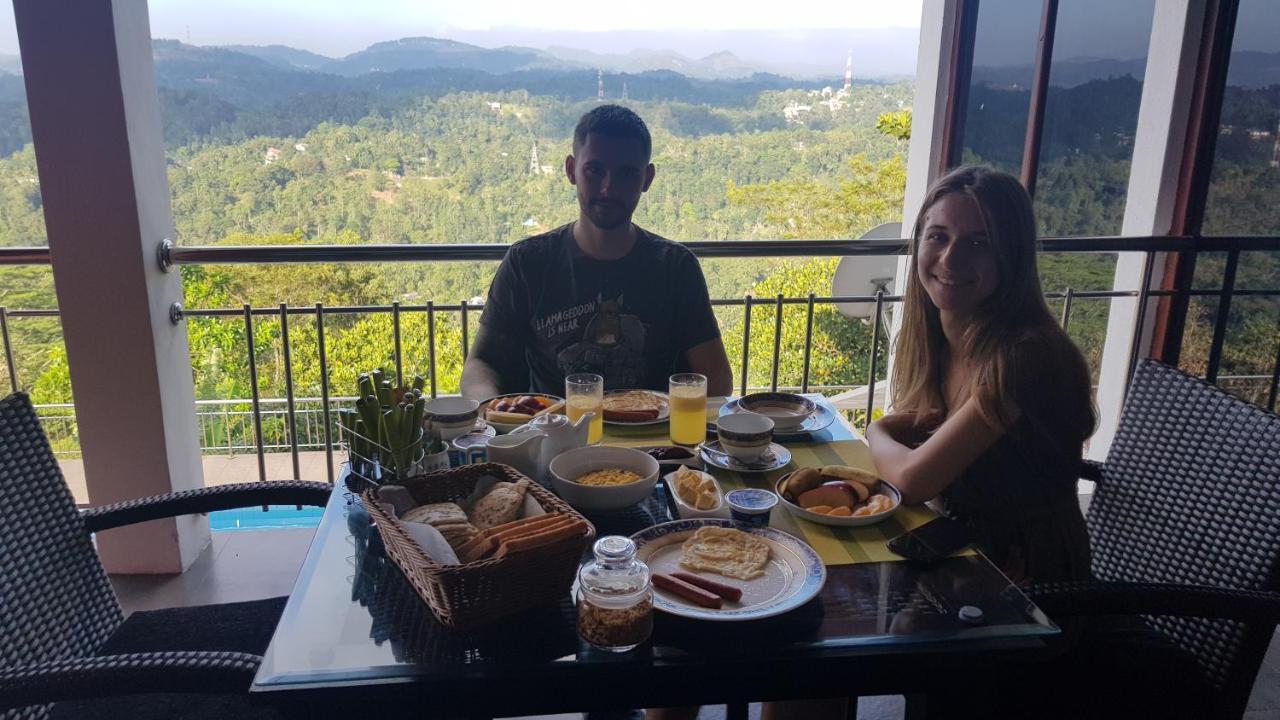 Lotus Villa Kandy 佩勒代尼耶 外观 照片